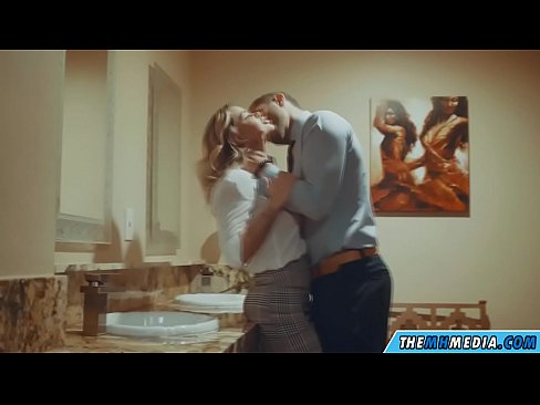 ❤️ Когато наедряла блондинка ви съблазни в обществена тоалетна ❤ Порно в bg.sexygirlspics-com.ru ️❤
